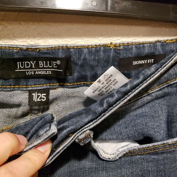 Judy Blue Skinny Fit Jeans Womens Size 1/25 Distressed - Picture 10 of 10